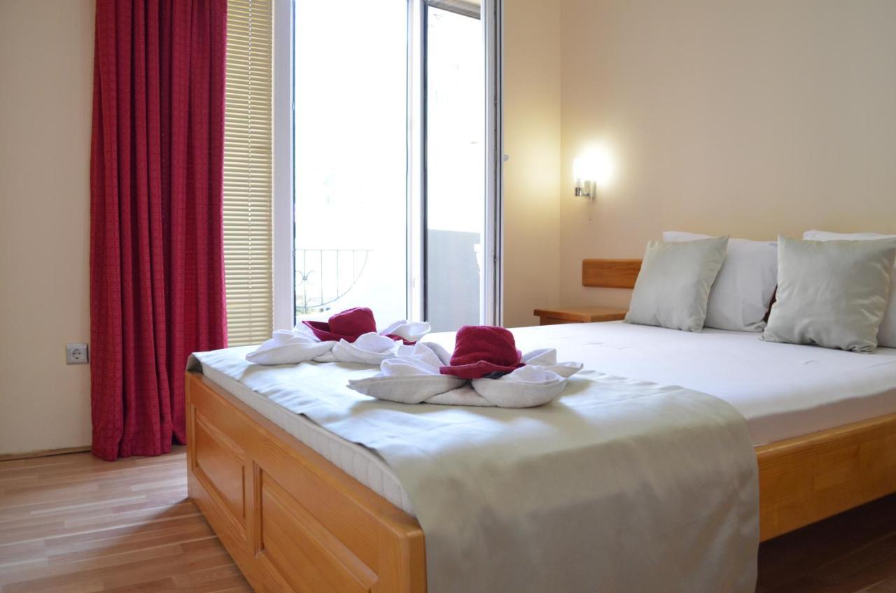 Hotel Sirena Marta à Sutomore Extérieur photo