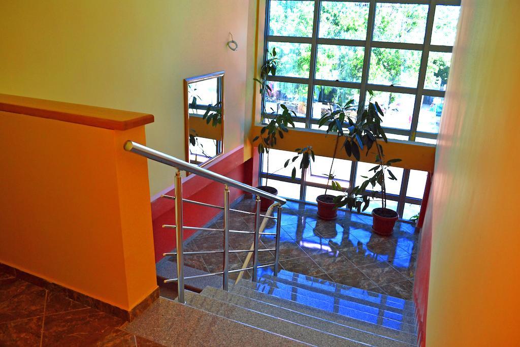 Hotel Sirena Marta à Sutomore Extérieur photo