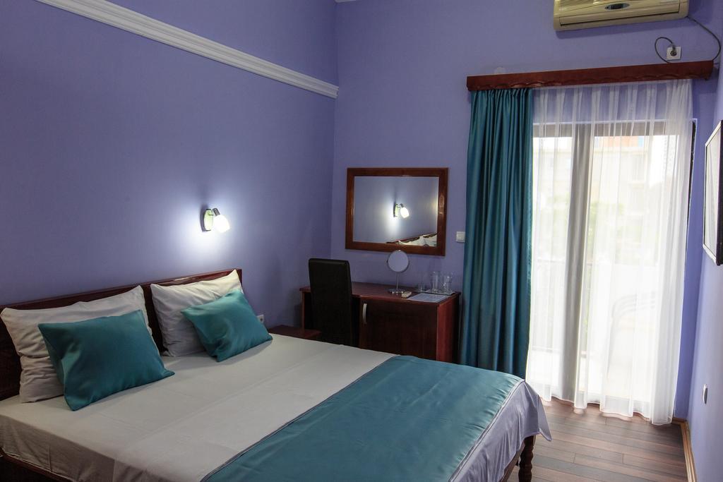Hotel Sirena Marta à Sutomore Extérieur photo