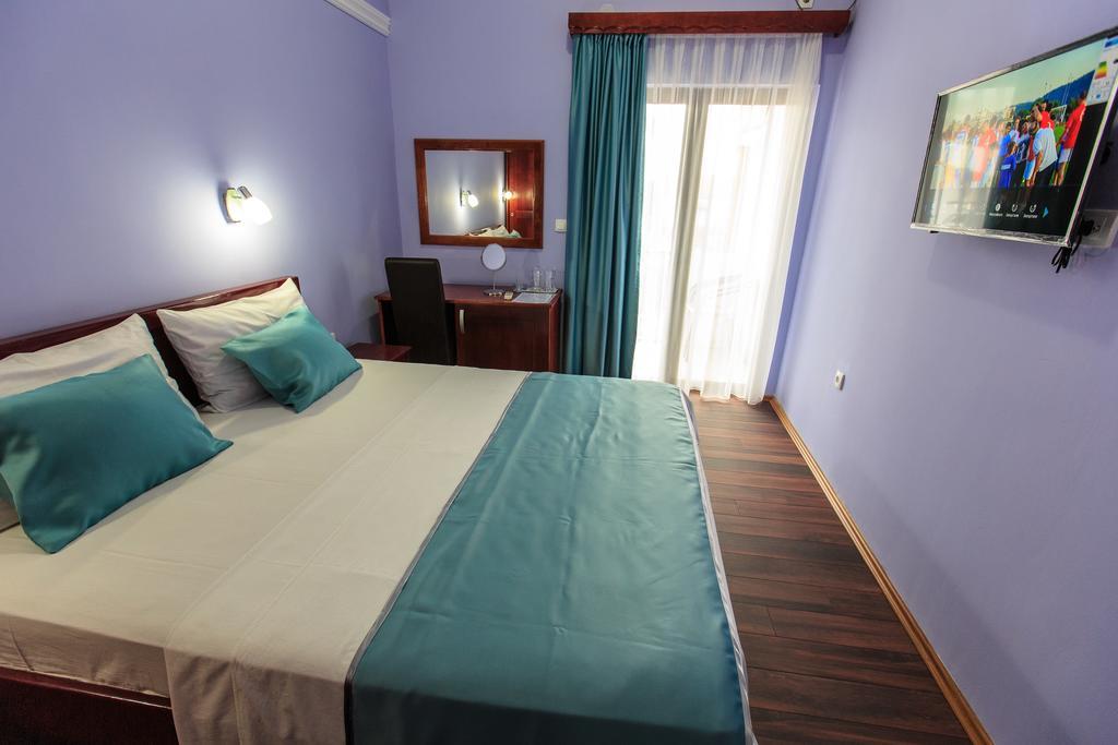 Hotel Sirena Marta à Sutomore Extérieur photo