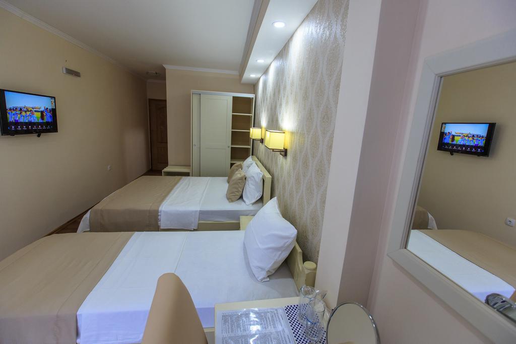 Hotel Sirena Marta à Sutomore Extérieur photo