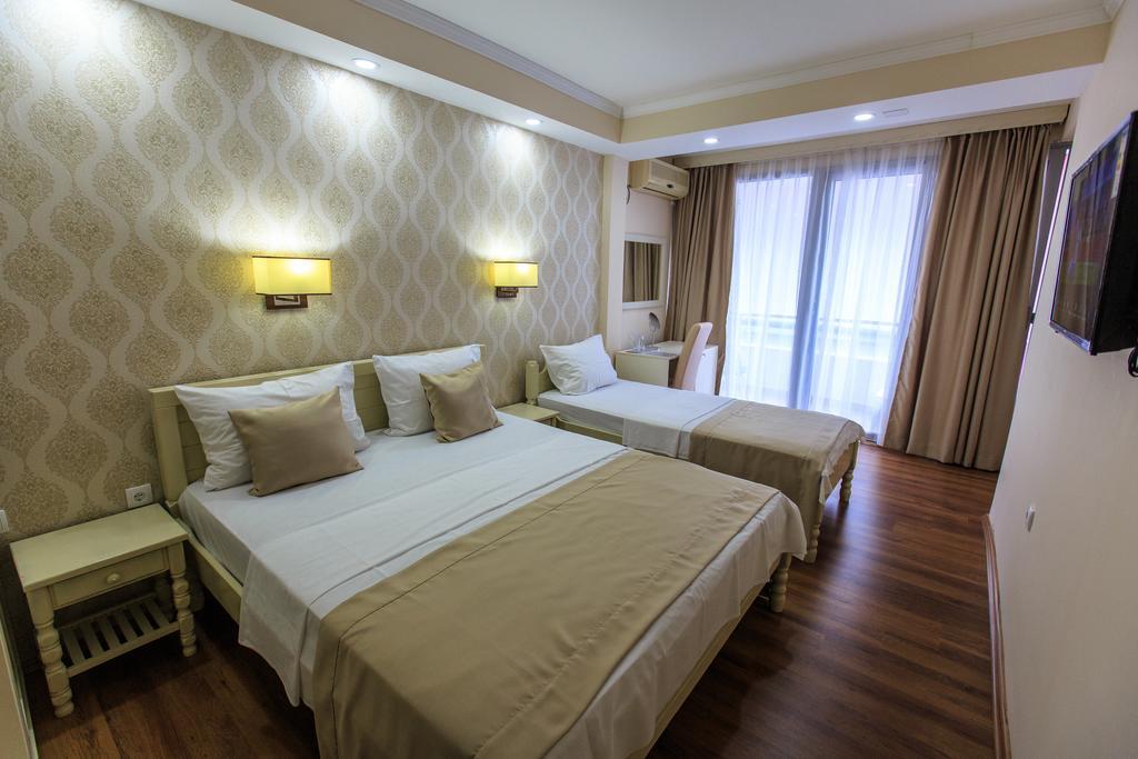 Hotel Sirena Marta à Sutomore Extérieur photo